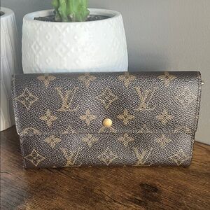 Louis Vuitton Sarah Monogram Wallet